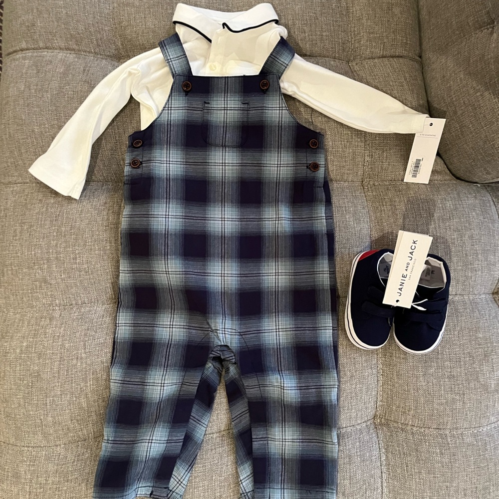 NWT Janie & Jack Baby Boy Overall Set and Shoes